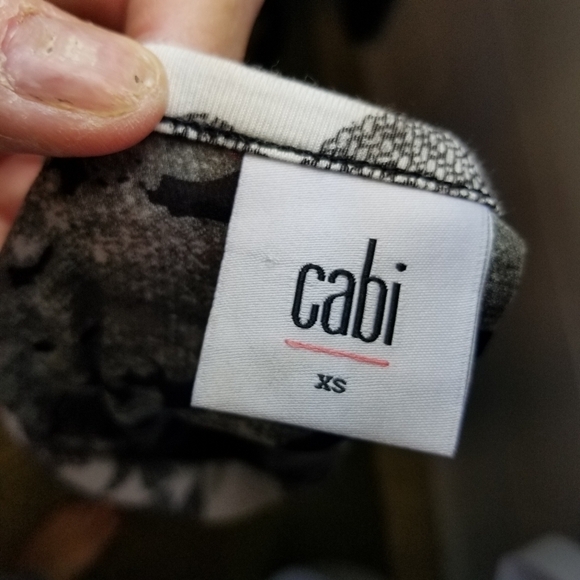 Cabi tango floral draped mixed print sleeveless  tank - Picture 3 of 6